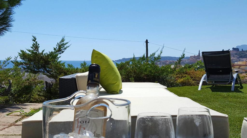 Cap Au Sud,Vue Panoramique Mer,Piscine Menton Exteriör bild